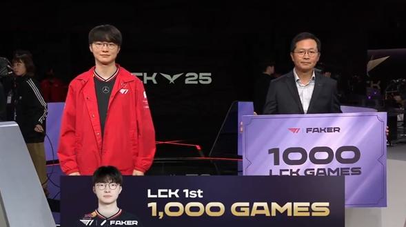 韩国推出Faker限量纪念币！纯金纯银打造 纪念LOL传奇大魔王