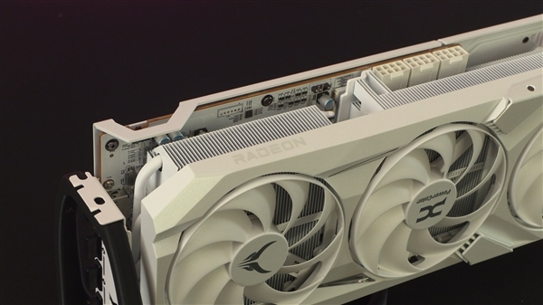 AMD显卡彻底卖爆！RX 9070 XT欧洲销量碾压RTX 5080十倍
